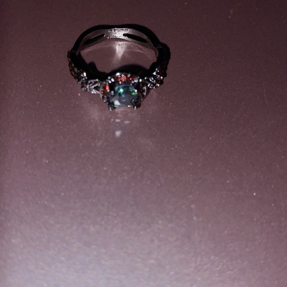 Size 7 Ring Bundle - Picture 4 of 5